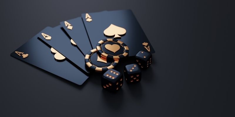 Người chơi quan sát và phân tích đối thủ hiệu quả ở game bài 98VV